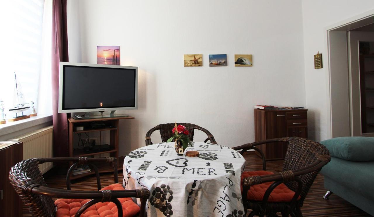 Ferienwohnung Familienwohnung Kröpelin Exteriör bild