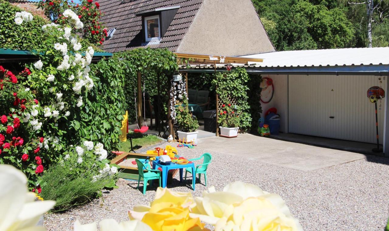 Ferienwohnung Familienwohnung Kröpelin Exteriör bild